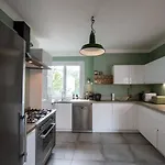 Atelier St Didier-spacieux Avec Grand Balcon-saone アパート リヨン
