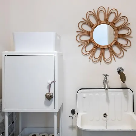 Atelier St Didier-spacieux Avec Grand Balcon-saone Apartament